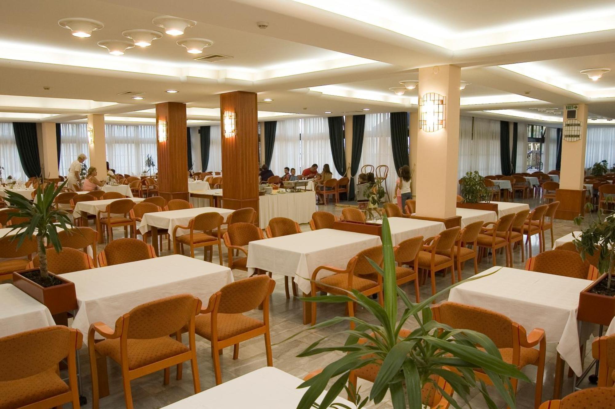 Hotel Makpetrol Struga Restoran foto