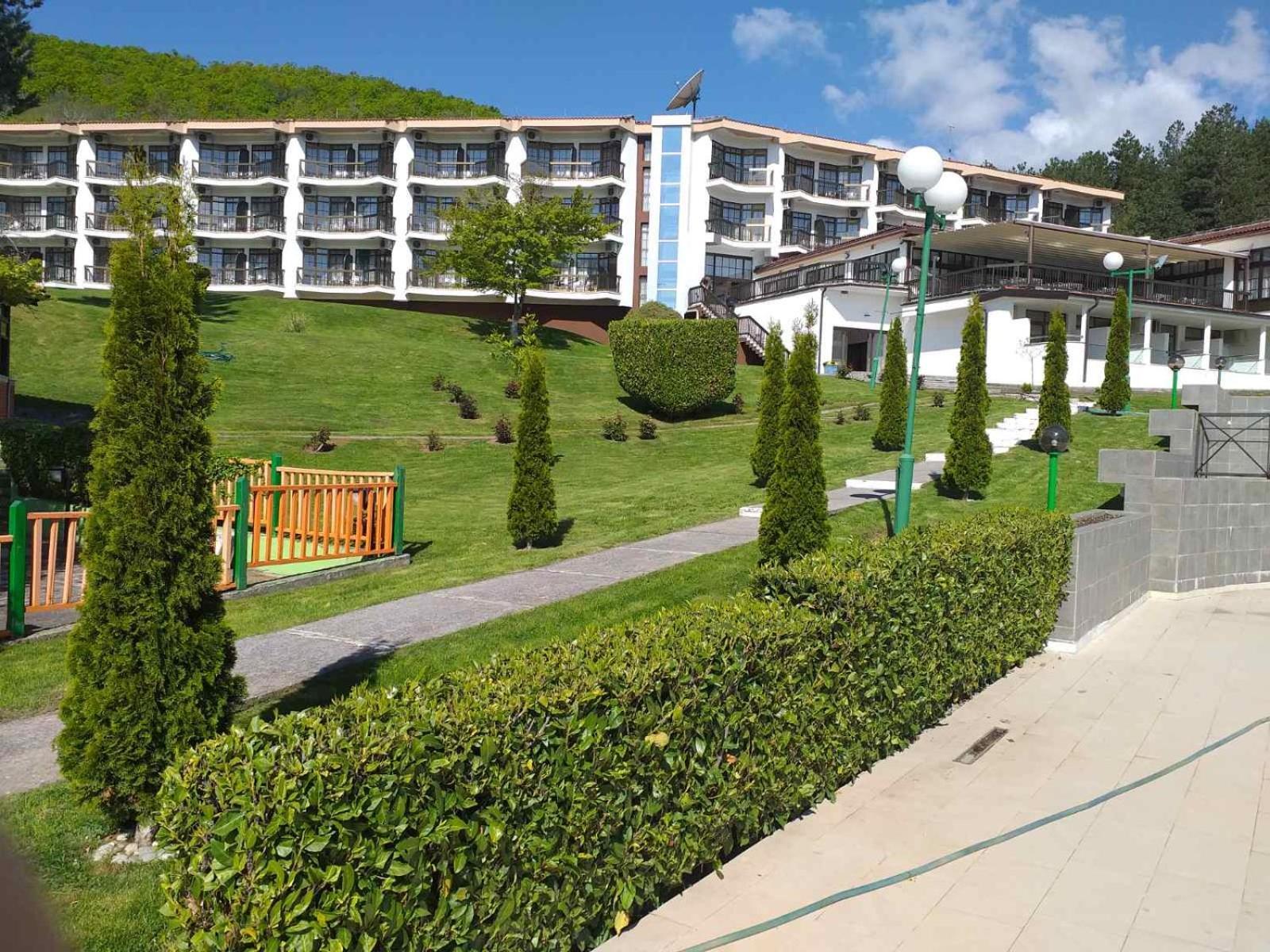 Hotel Makpetrol Struga Bagian luar foto