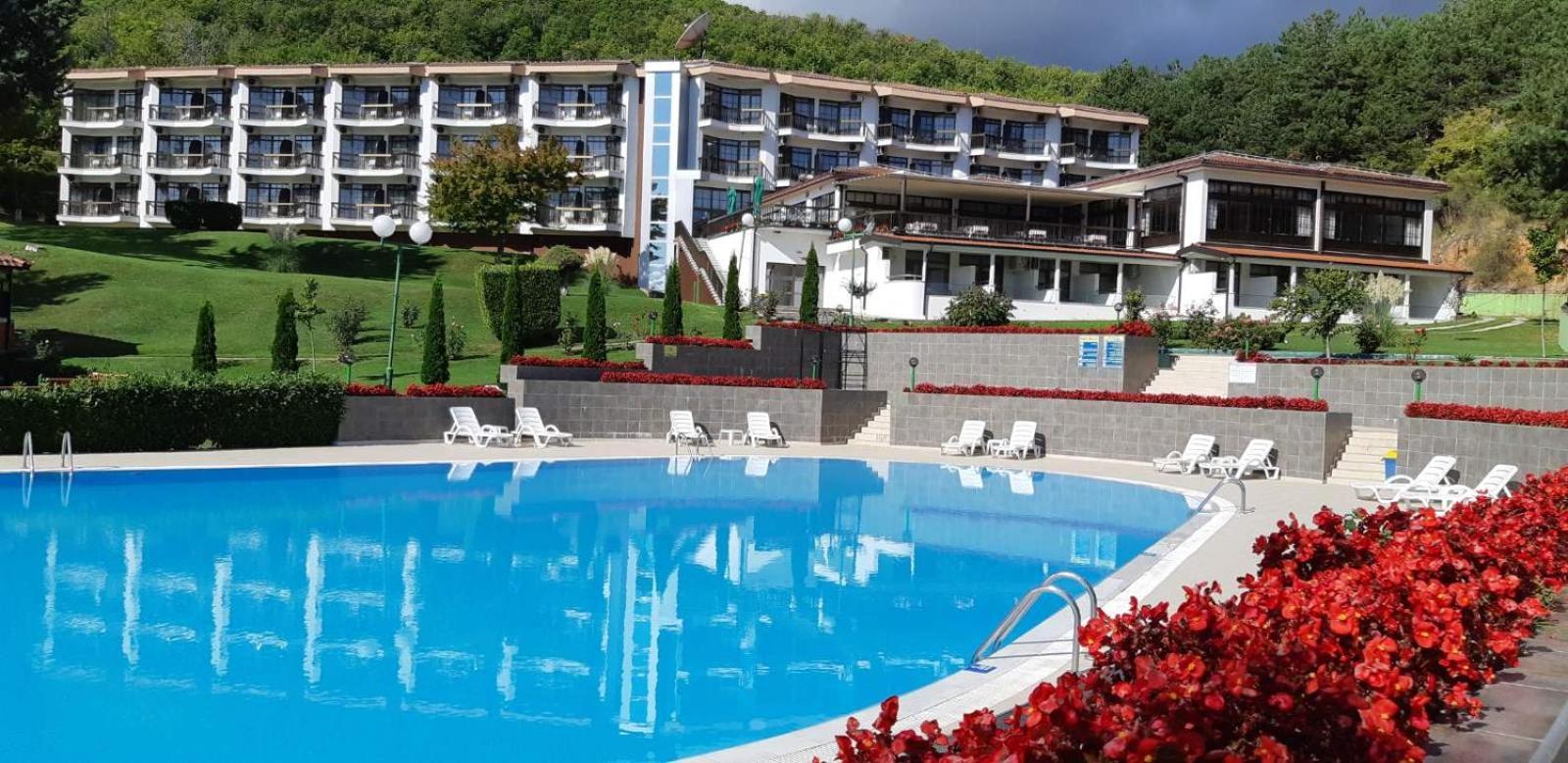 Hotel Makpetrol Struga Bagian luar foto